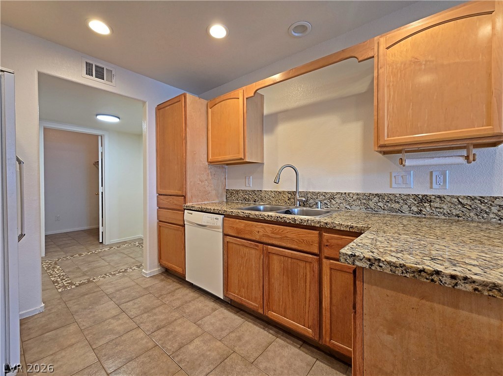 438 Winthrop Place Property Photo 15