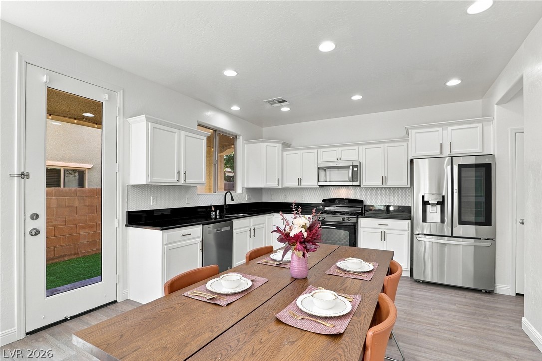 11235 Almador Vista Court Property Photo 10