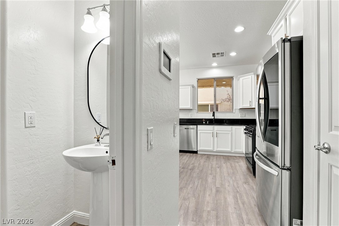 11235 Almador Vista Court Property Photo 13
