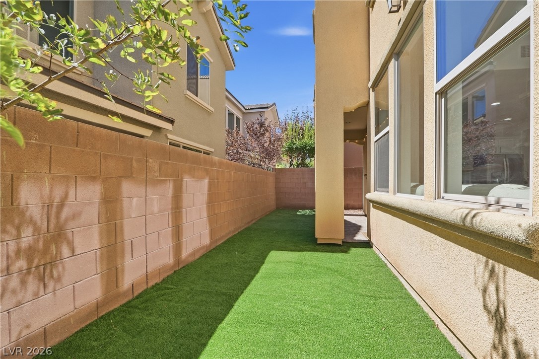 11235 Almador Vista Court Property Photo 32