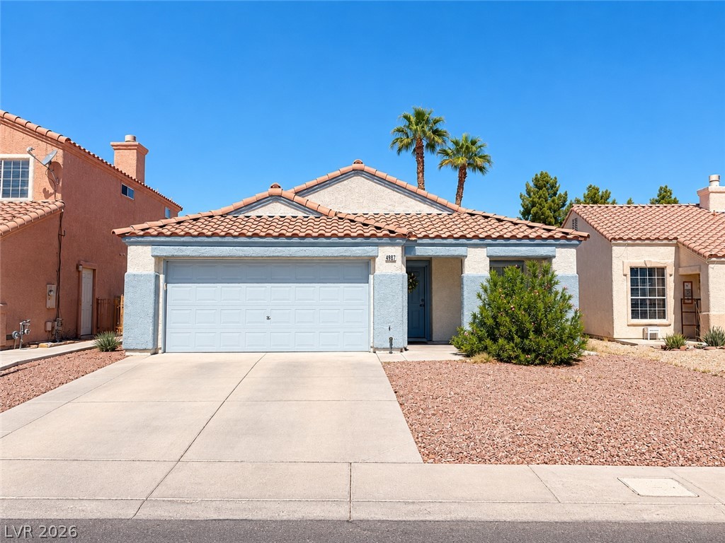 4927 Rancho Domingo Court Property Photo 1