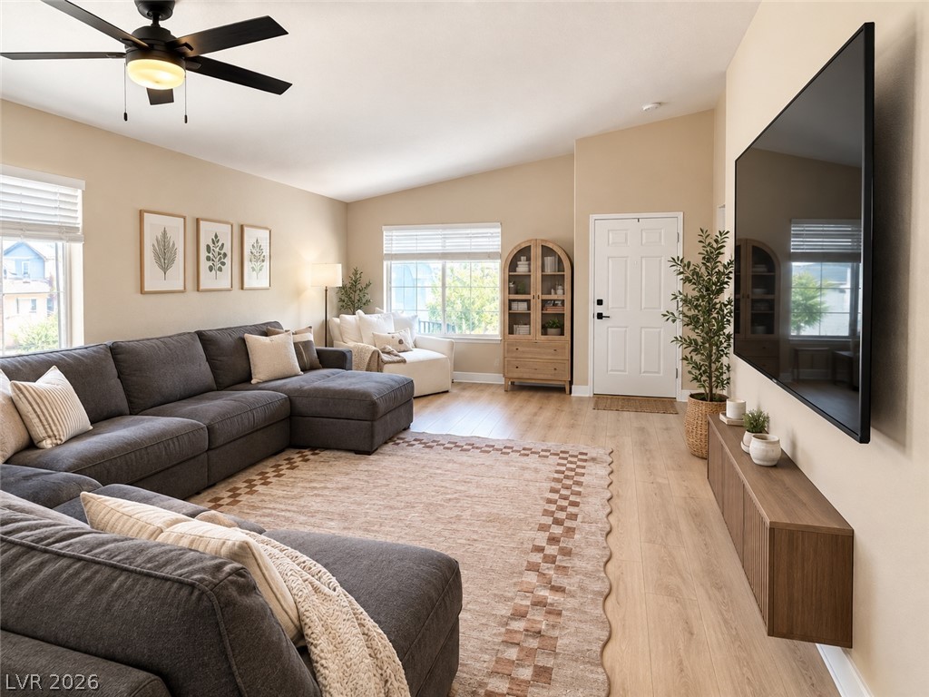 4927 Rancho Domingo Court Property Photo 2
