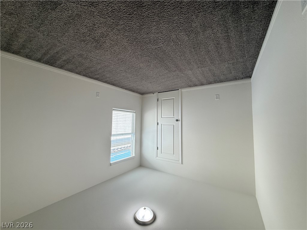 8211 Lantana Springs Street Property Photo 9