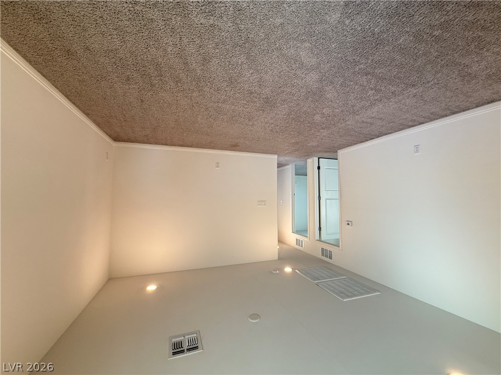 8211 Lantana Springs Street Property Photo 15