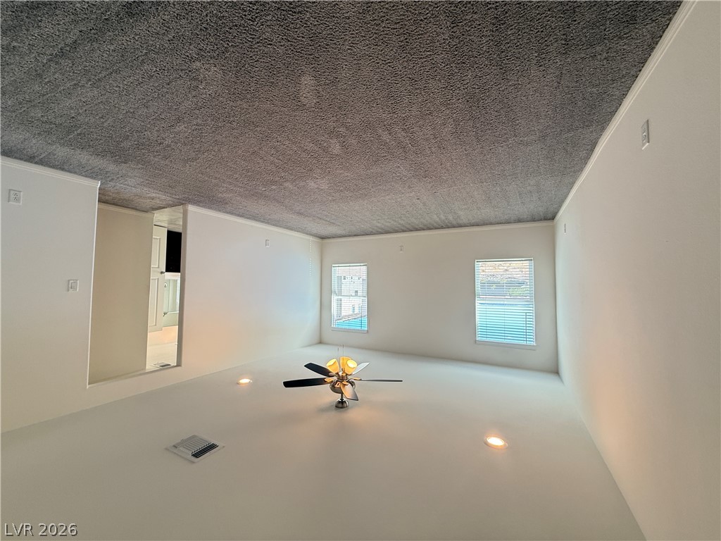 8211 Lantana Springs Street Property Photo 16
