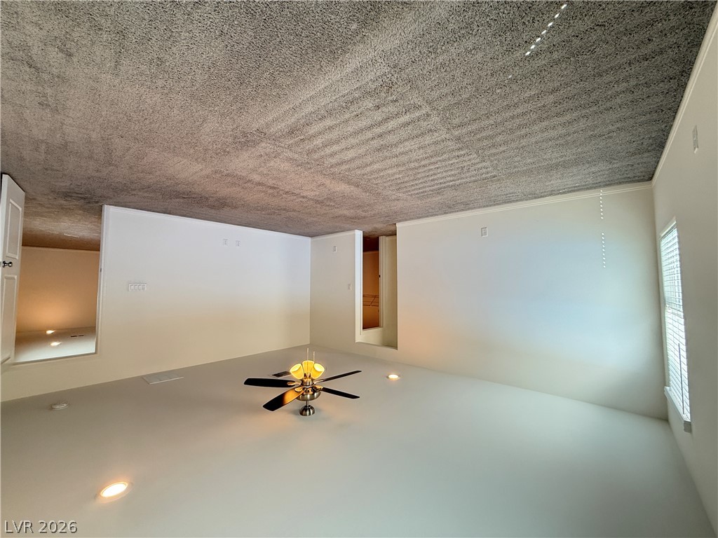8211 Lantana Springs Street Property Photo 18