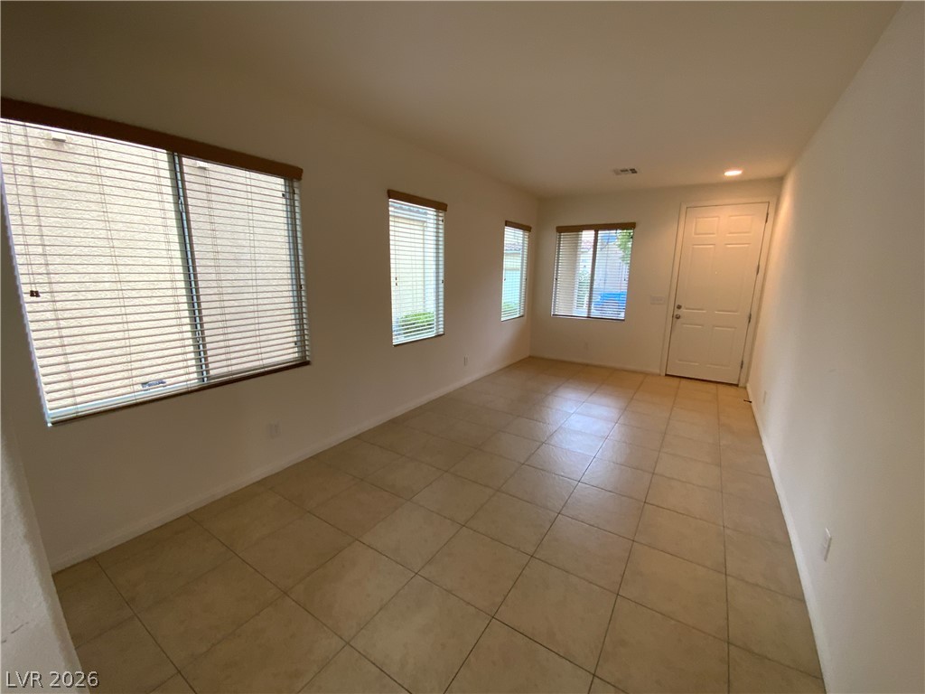 8439 Sequoia Grove Property Photo 2