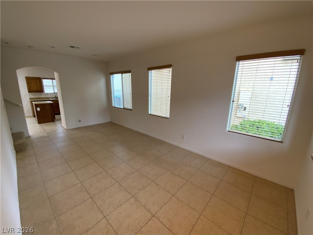 8439 Sequoia Grove Property Photo 3