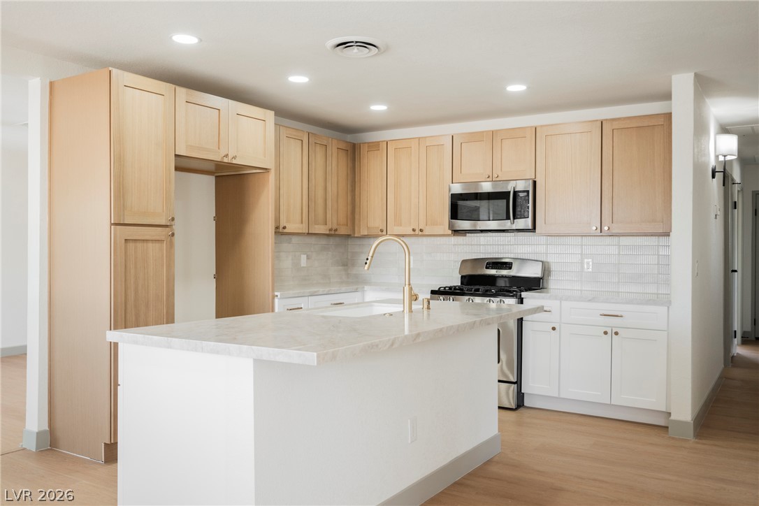 5637 Tunis Avenue Property Photo 1