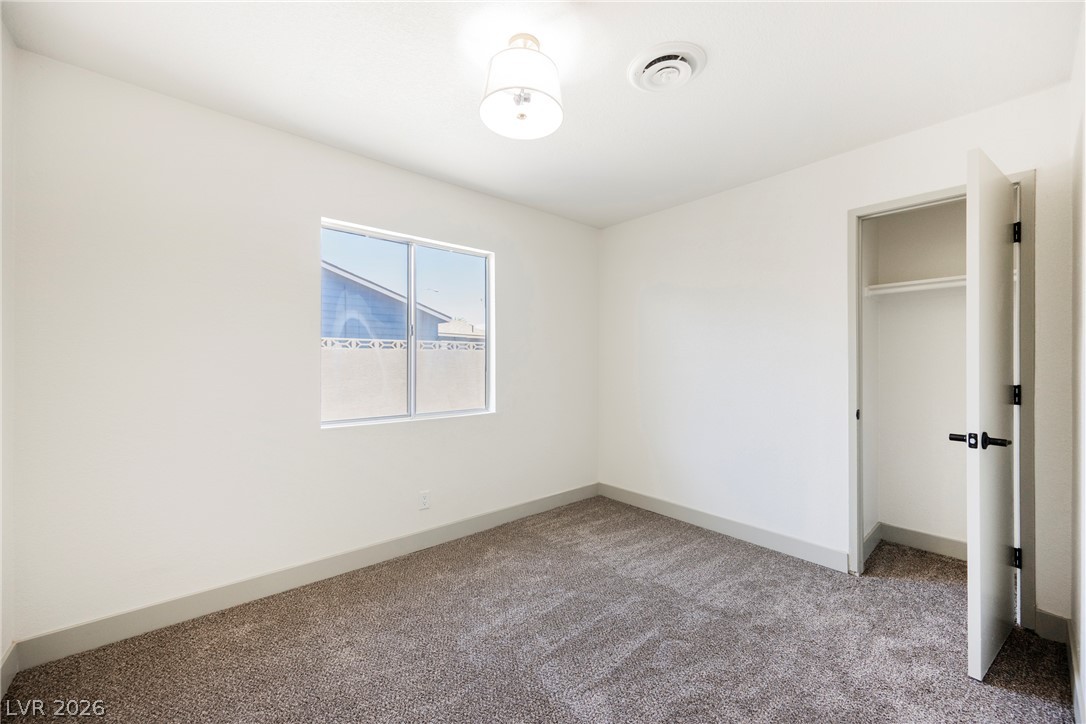 5637 Tunis Avenue Property Photo 16