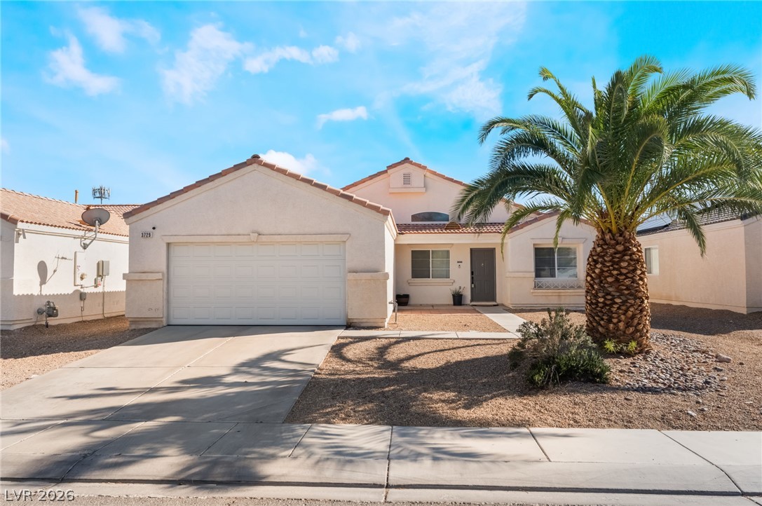 3729 Shimmering Creek Avenue Property Photo 1
