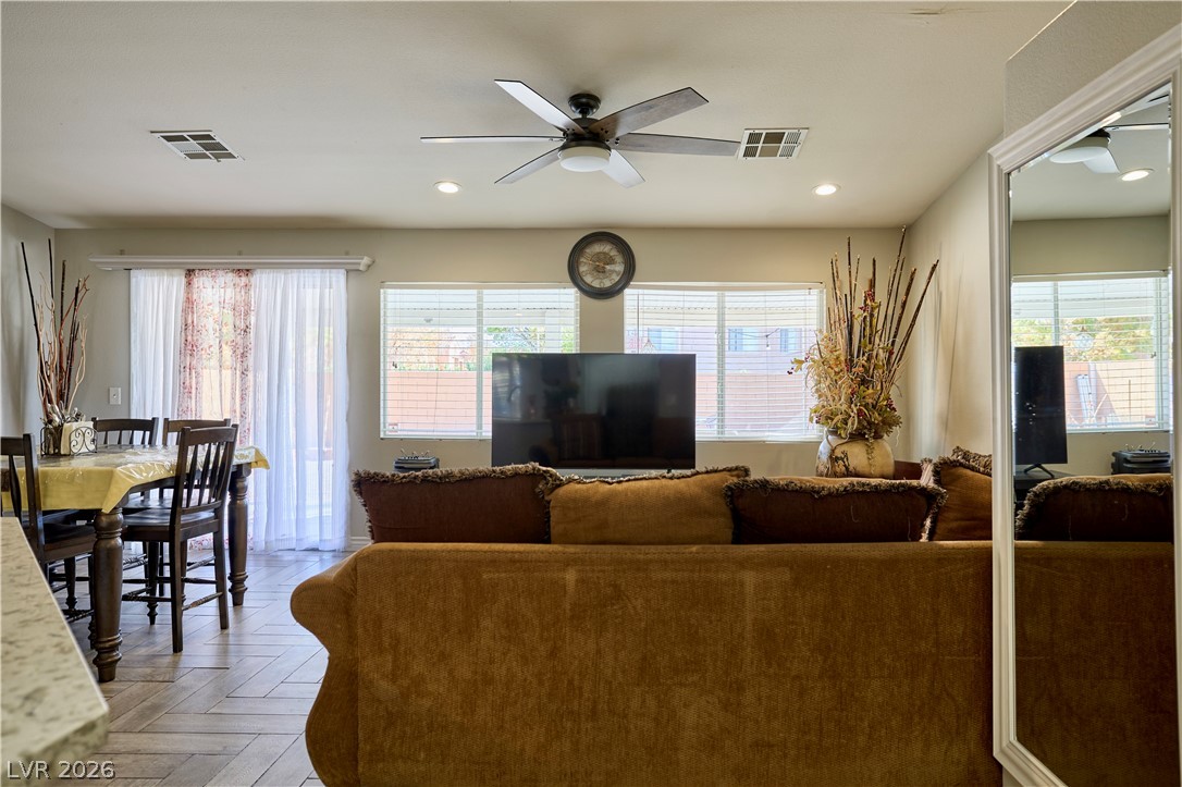 329 Casa Del Norte Drive Property Photo 3