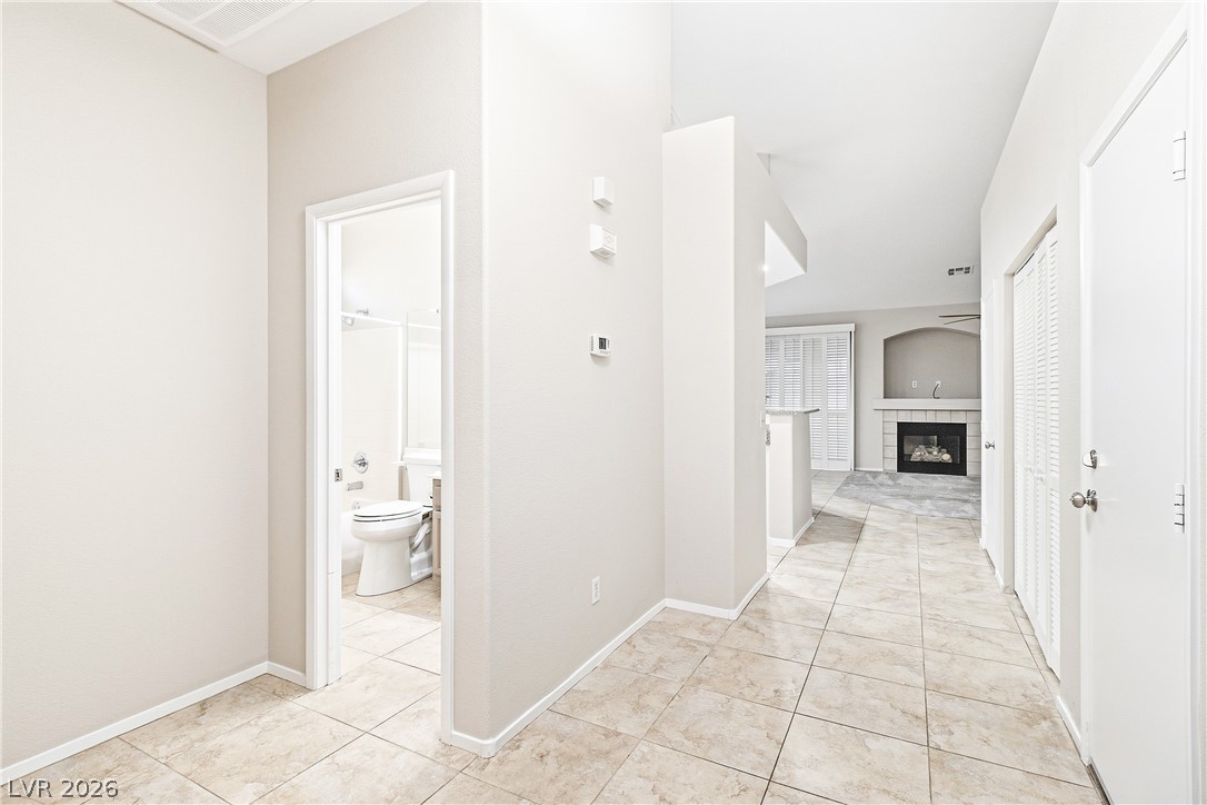 221 Teller Street Property Photo 4