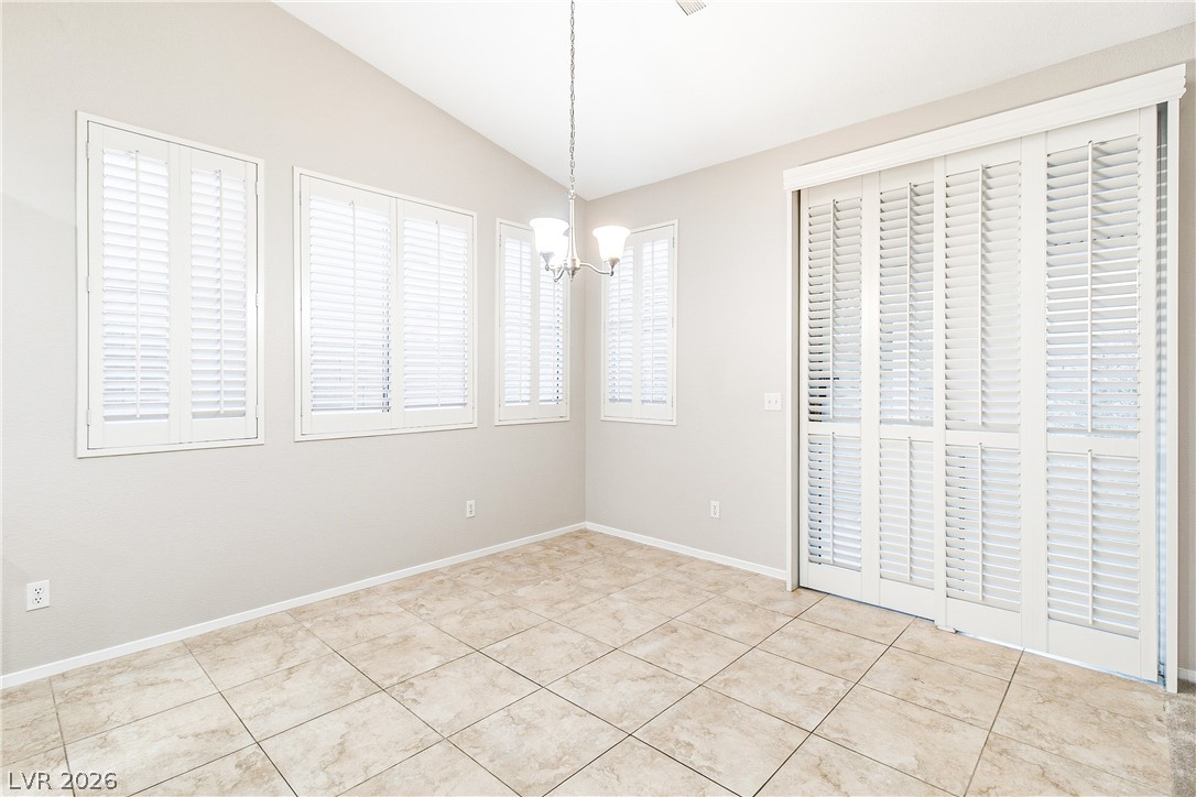 221 Teller Street Property Photo 9