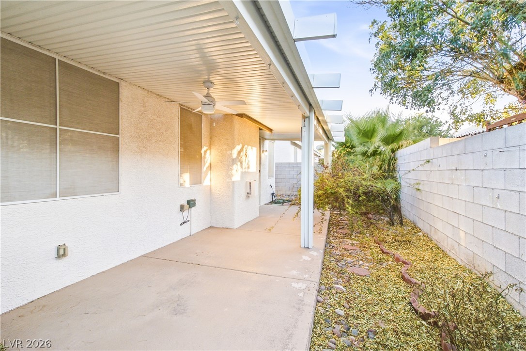221 Teller Street Property Photo 22