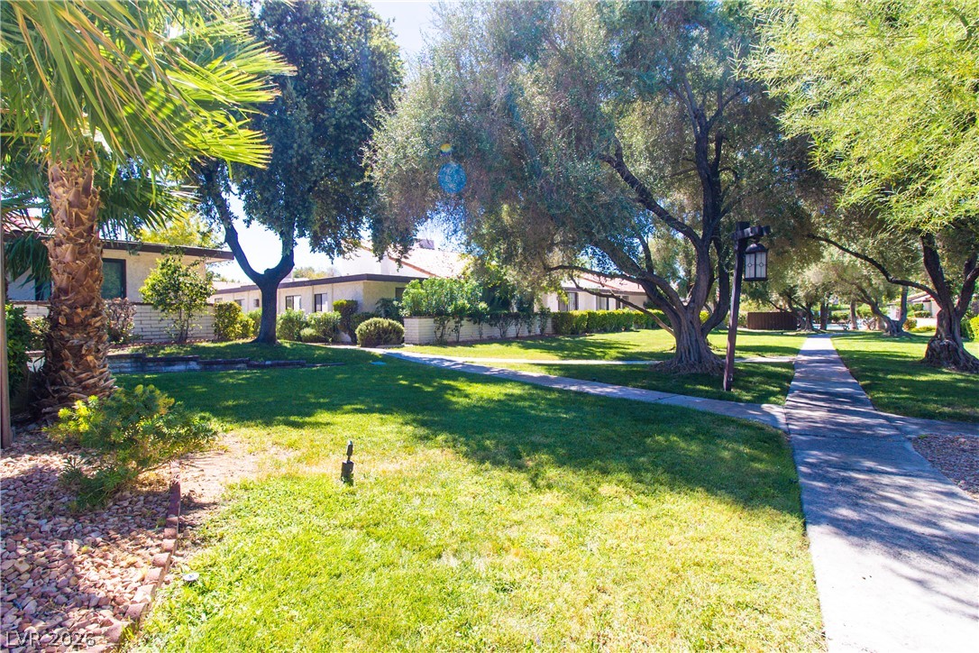 221 Teller Street Property Photo 25