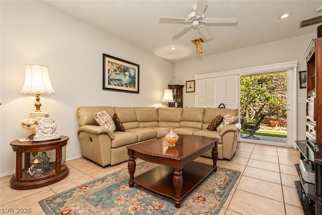 2428 Gamma Ray Place Property Photo 5