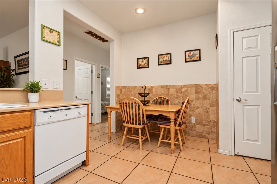 2428 Gamma Ray Place Property Photo 13