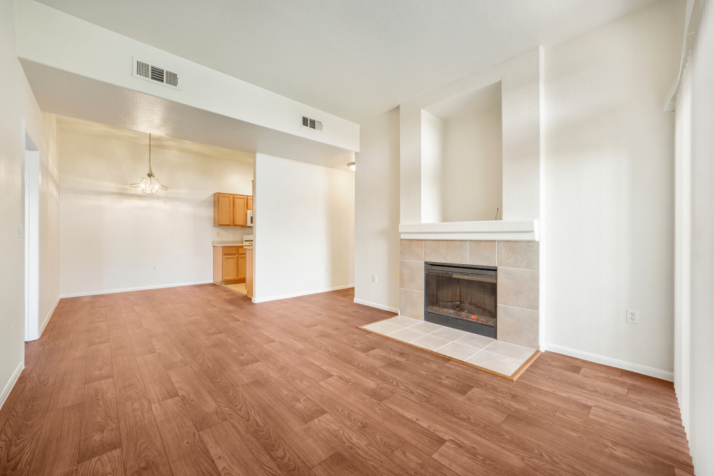 3544 Desert Cliff Street 103 Property Photo 6