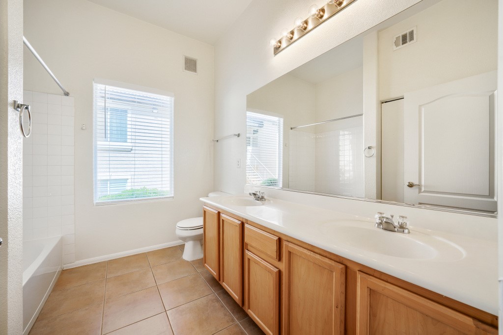 3544 Desert Cliff Street 103 Property Photo 24