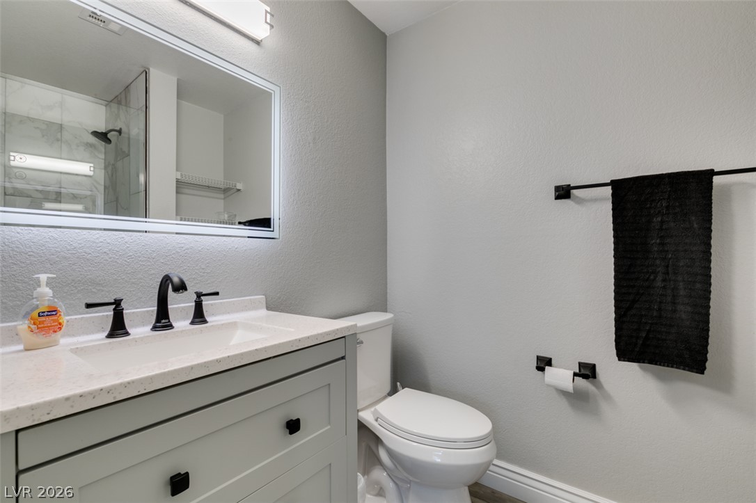 2200 South Fort Apache Road 2132 Property Photo 13