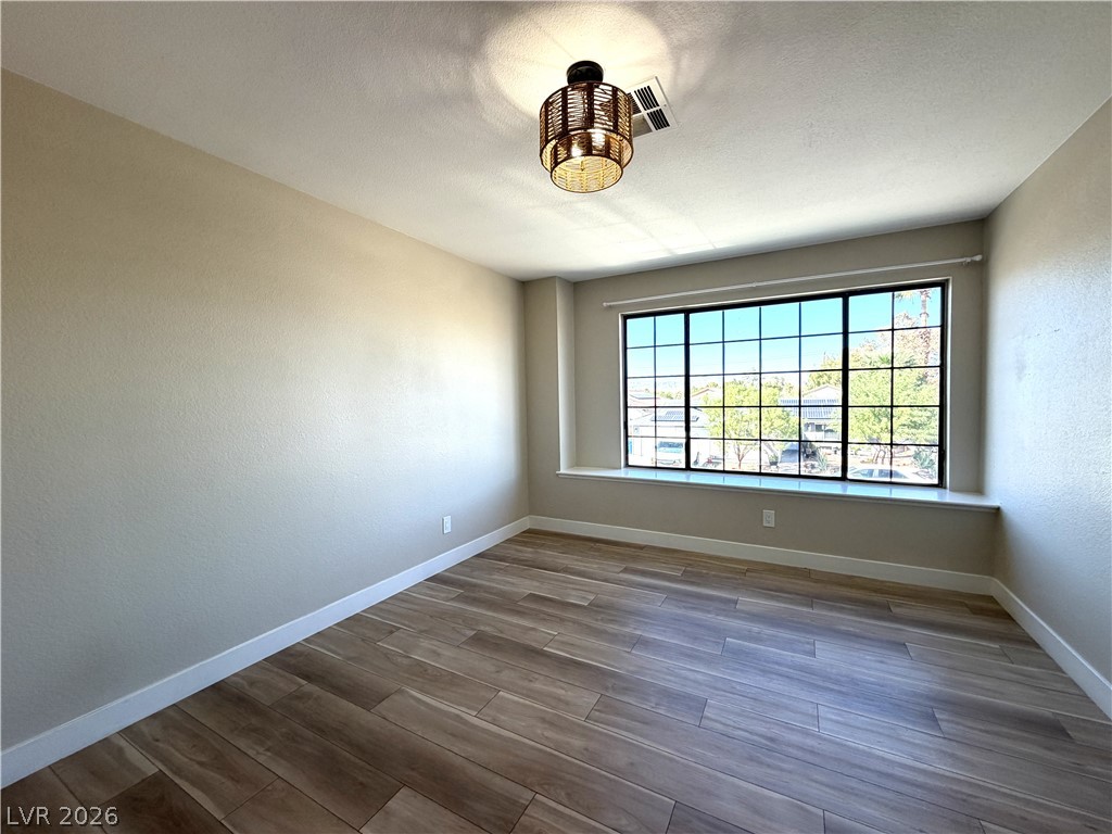 5629 Caladonia Avenue Property Photo 6