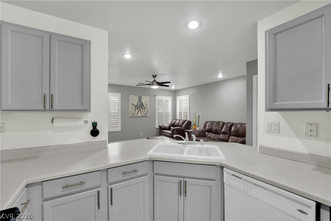 9160 Badby Avenue Property Photo 12
