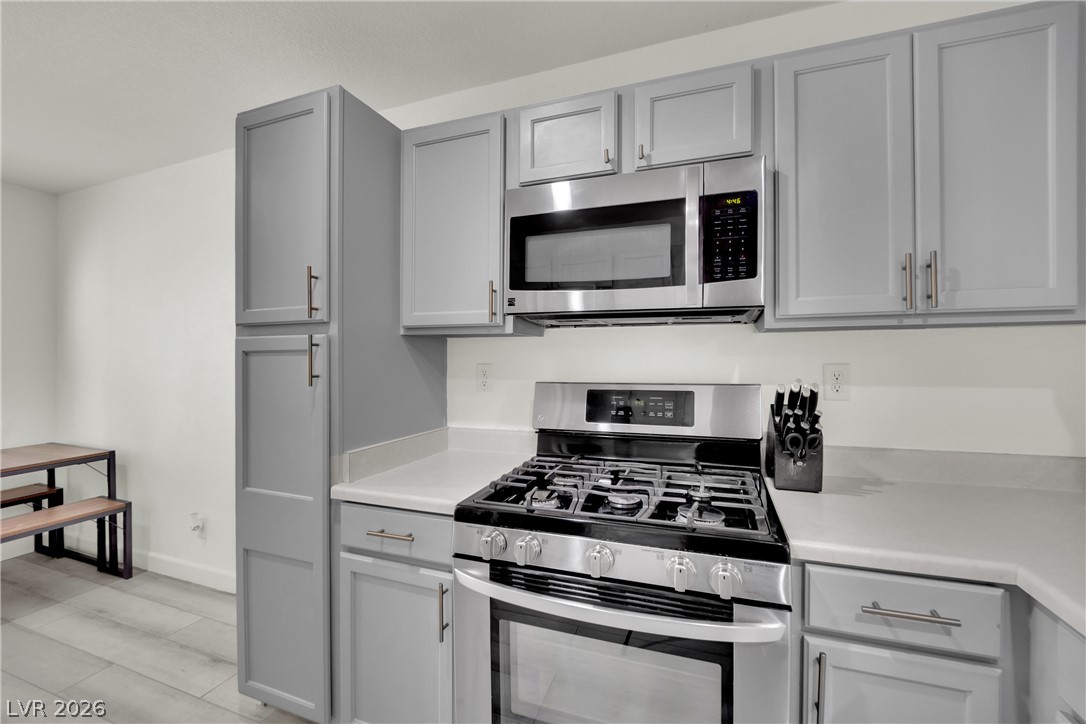 9160 Badby Avenue Property Photo 14