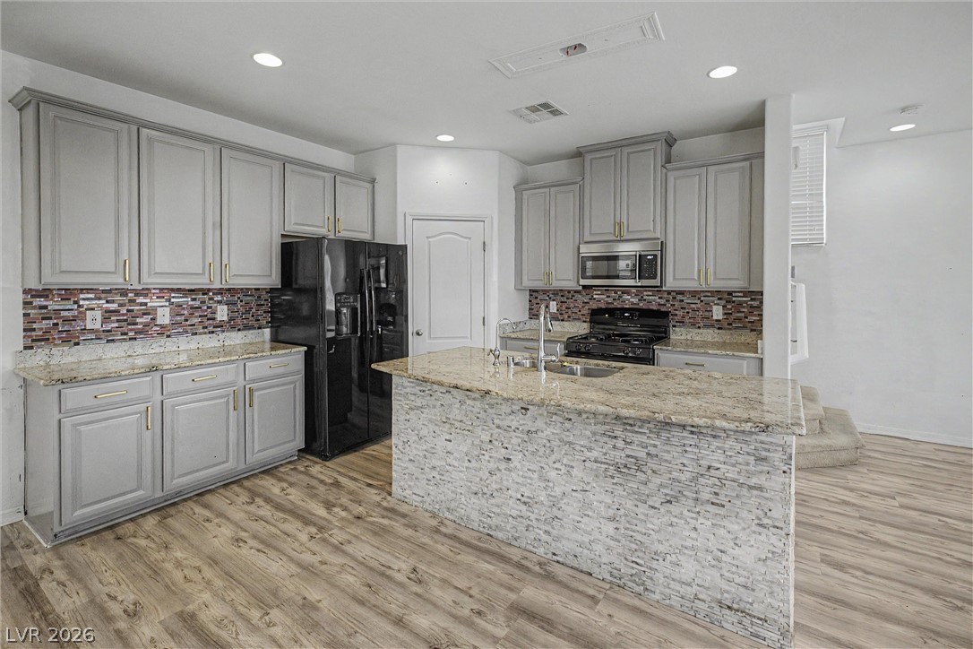 10715 Yarmouth Bay Court Property Photo 6
