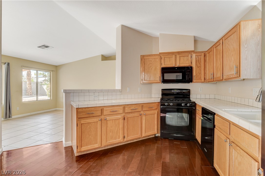 5239 Ferrell Mountain Court Property Photo 28