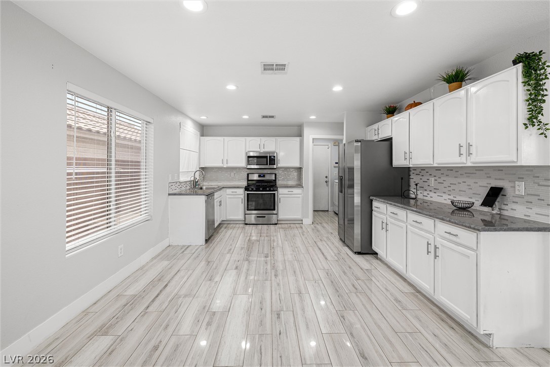 2818892 Property Photo 14