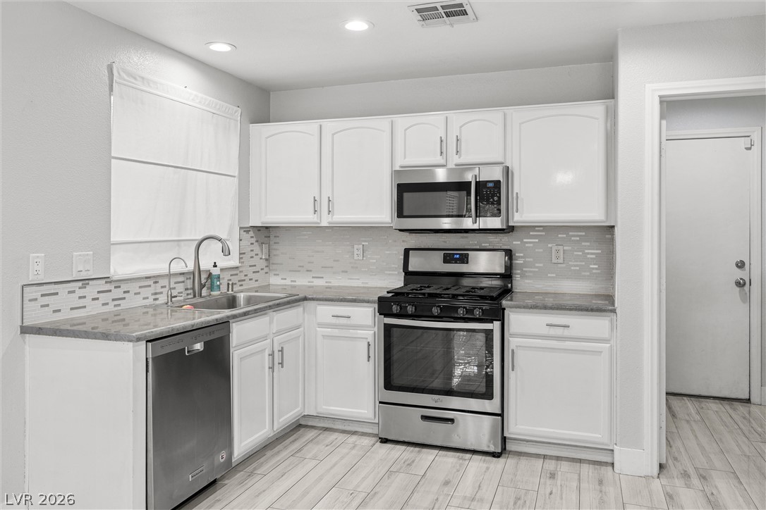 2818892 Property Photo 15