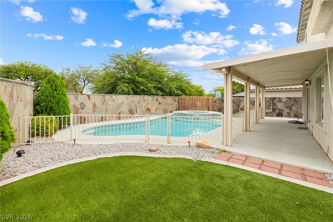 2818892 Property Photo 27