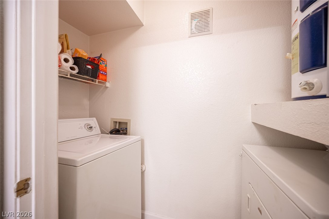 1150 North Buffalo Drive 1098 Property Photo 27