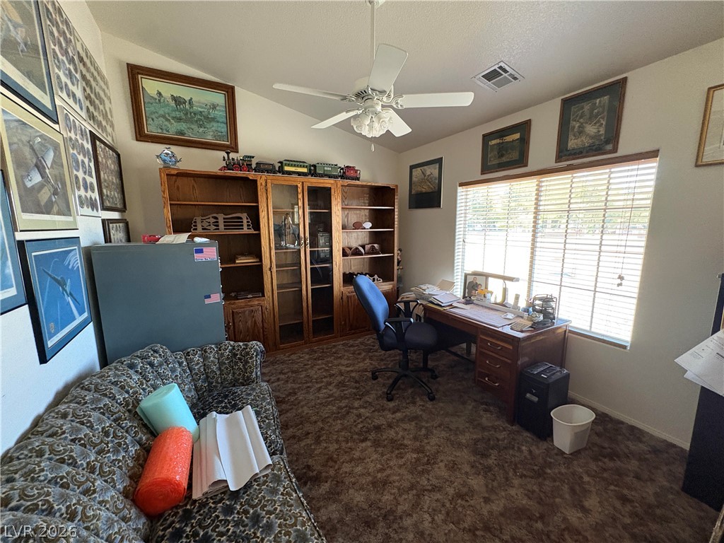 850 West Calvada Boulevard Property Photo 9