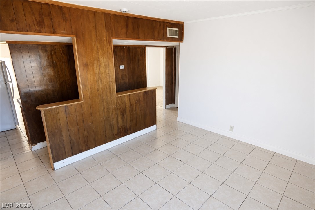 123 West Victory Road Property Photo 6