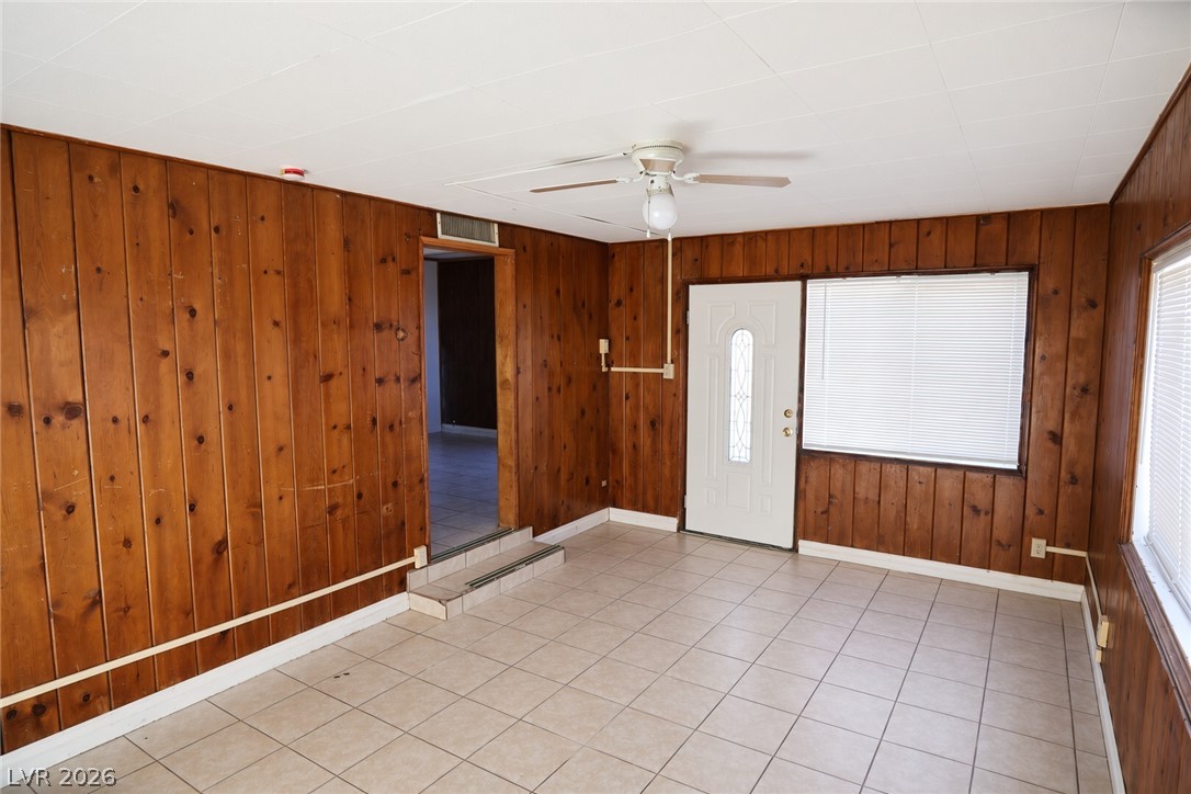 123 West Victory Road Property Photo 10