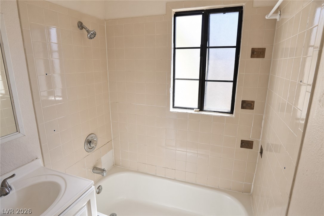 123 West Victory Road Property Photo 14