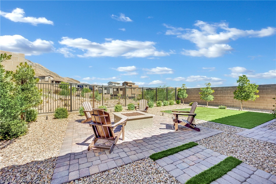 11724 Hatchling Avenue Property Photo 44