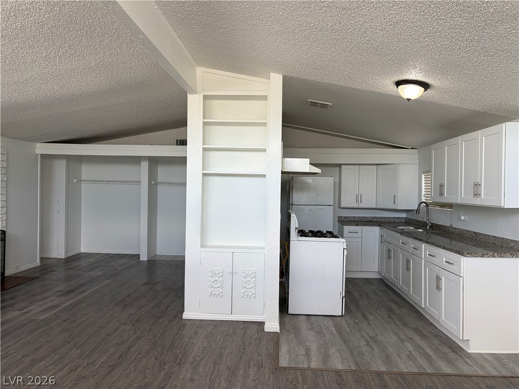 5701 Evergreen Avenue Property Photo 12