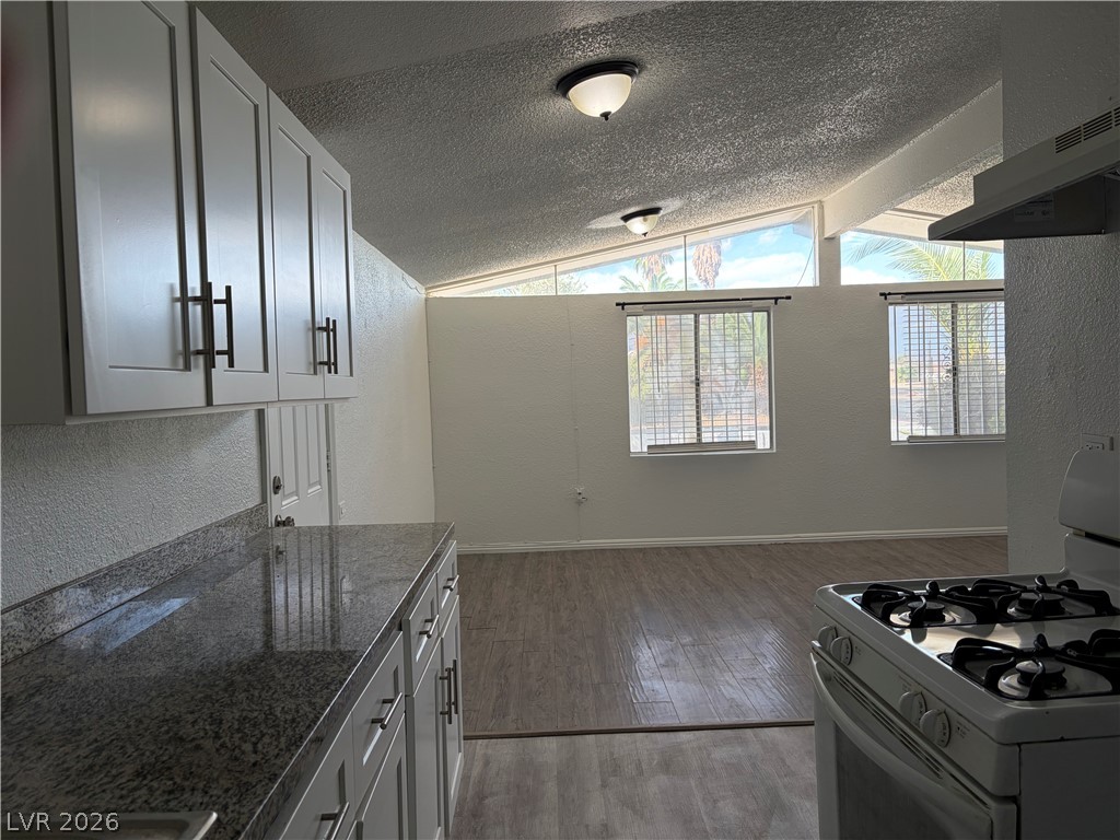 5701 Evergreen Avenue Property Photo 15