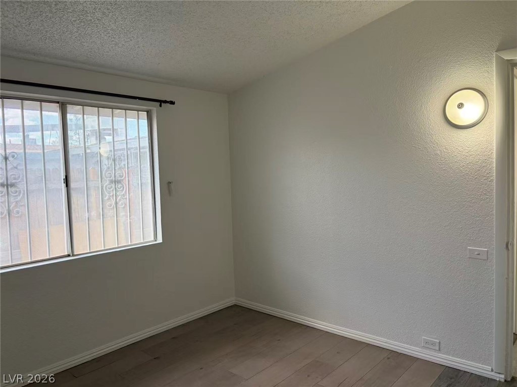 5701 Evergreen Avenue Property Photo 32
