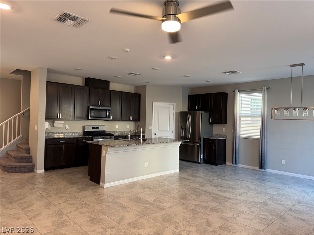10621 Adobe Ranch Street Property Photo 7