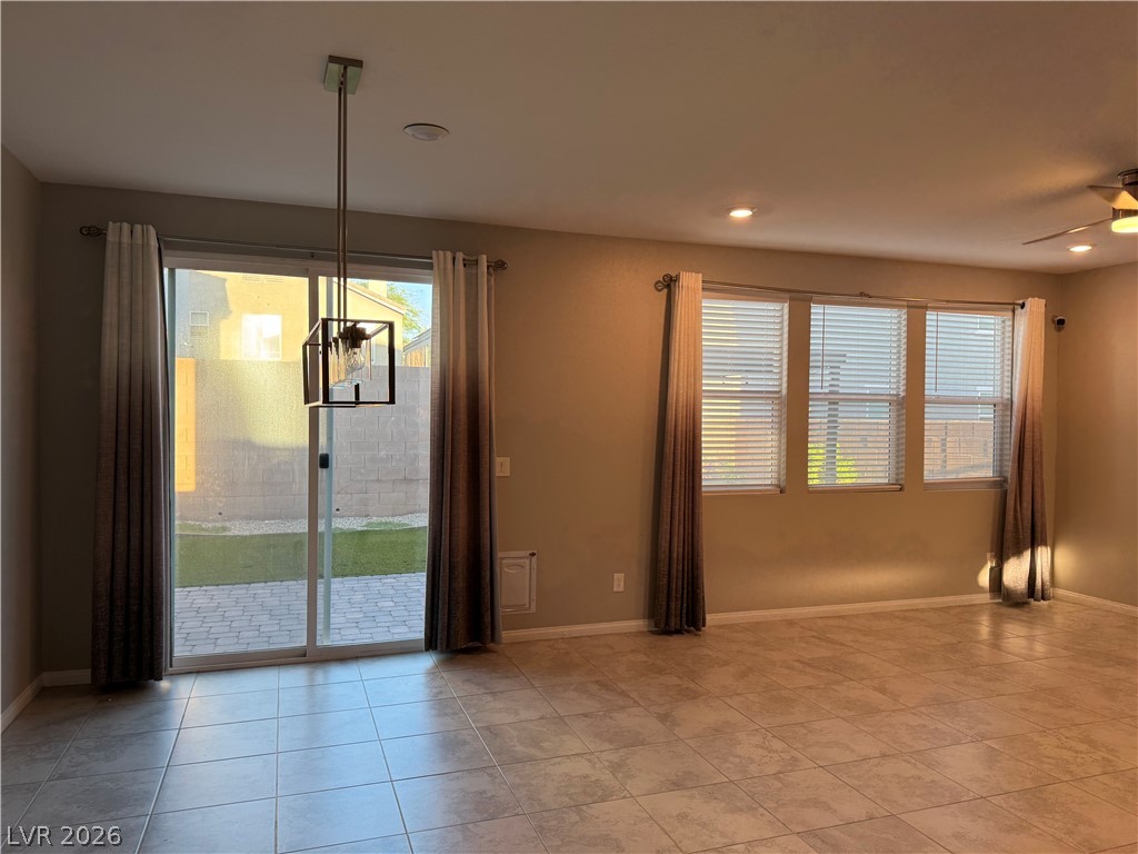 10621 Adobe Ranch Street Property Photo 9
