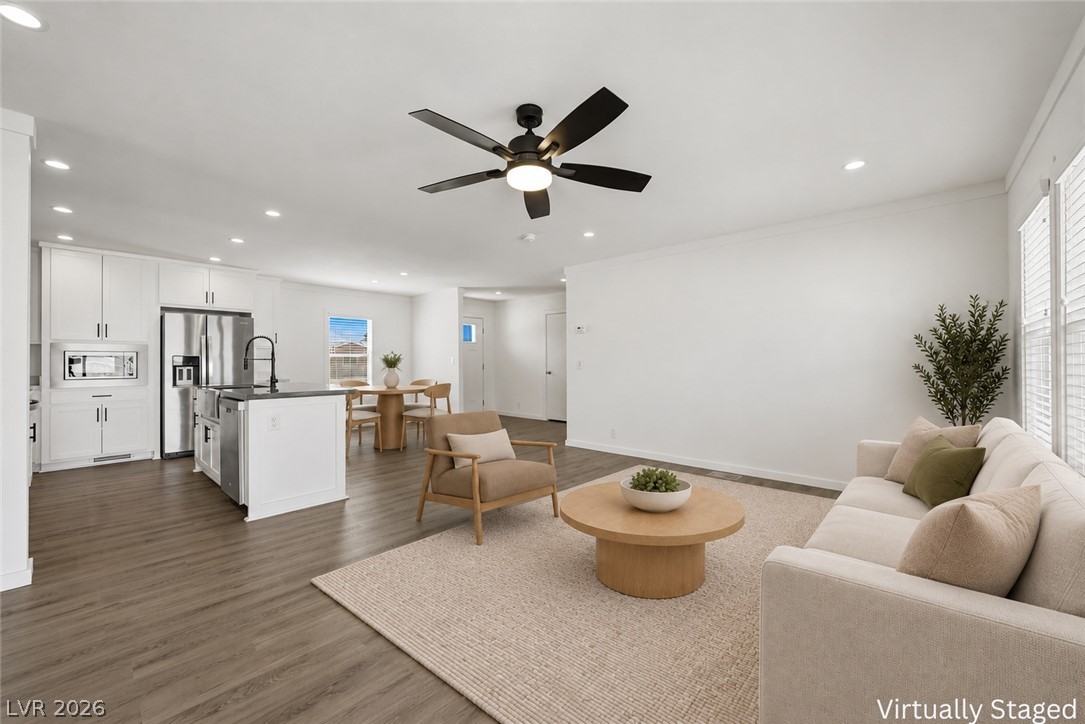 6340 Glencove Avenue Property Photo 2
