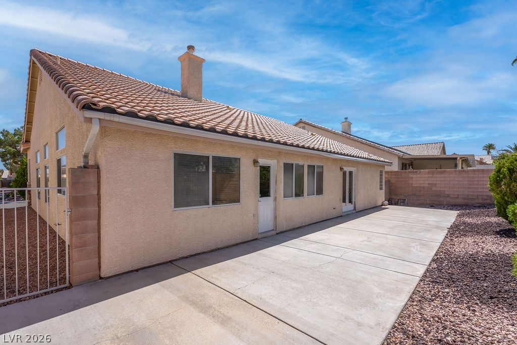 681 Quiet Stream Court Property Photo 42