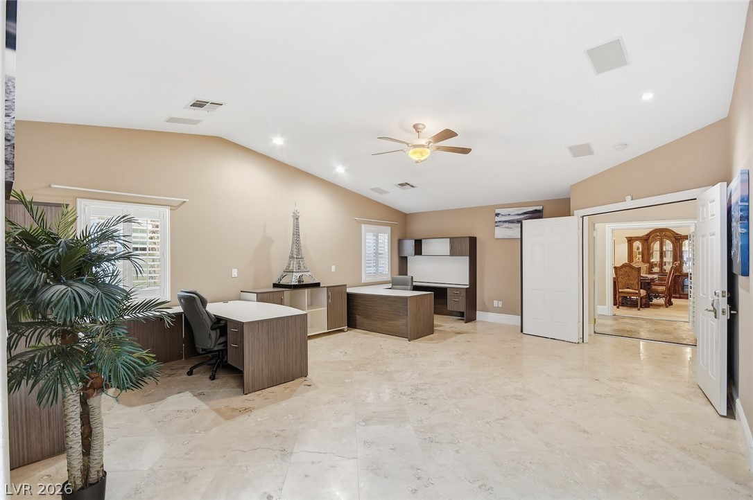 6625 West El Campo Grande Avenue Property Photo 40