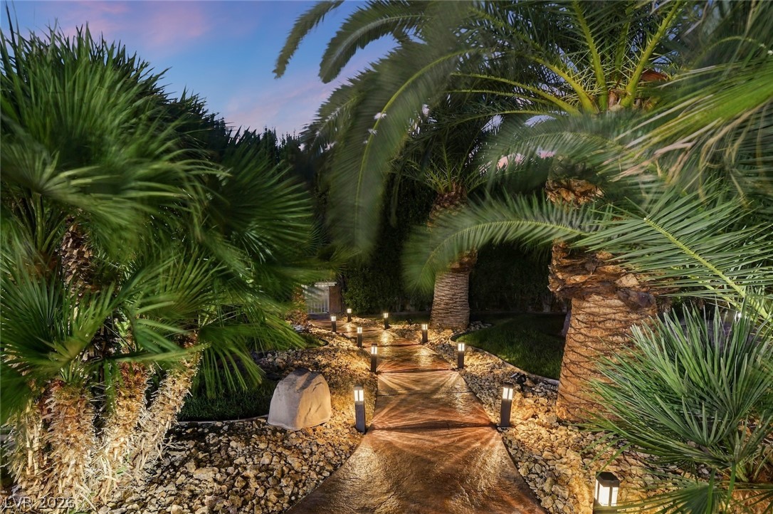 6625 West El Campo Grande Avenue Property Photo 71