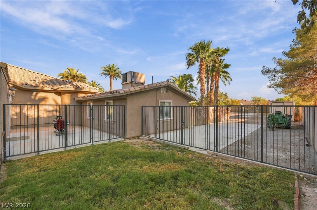 6625 West El Campo Grande Avenue Property Photo 94