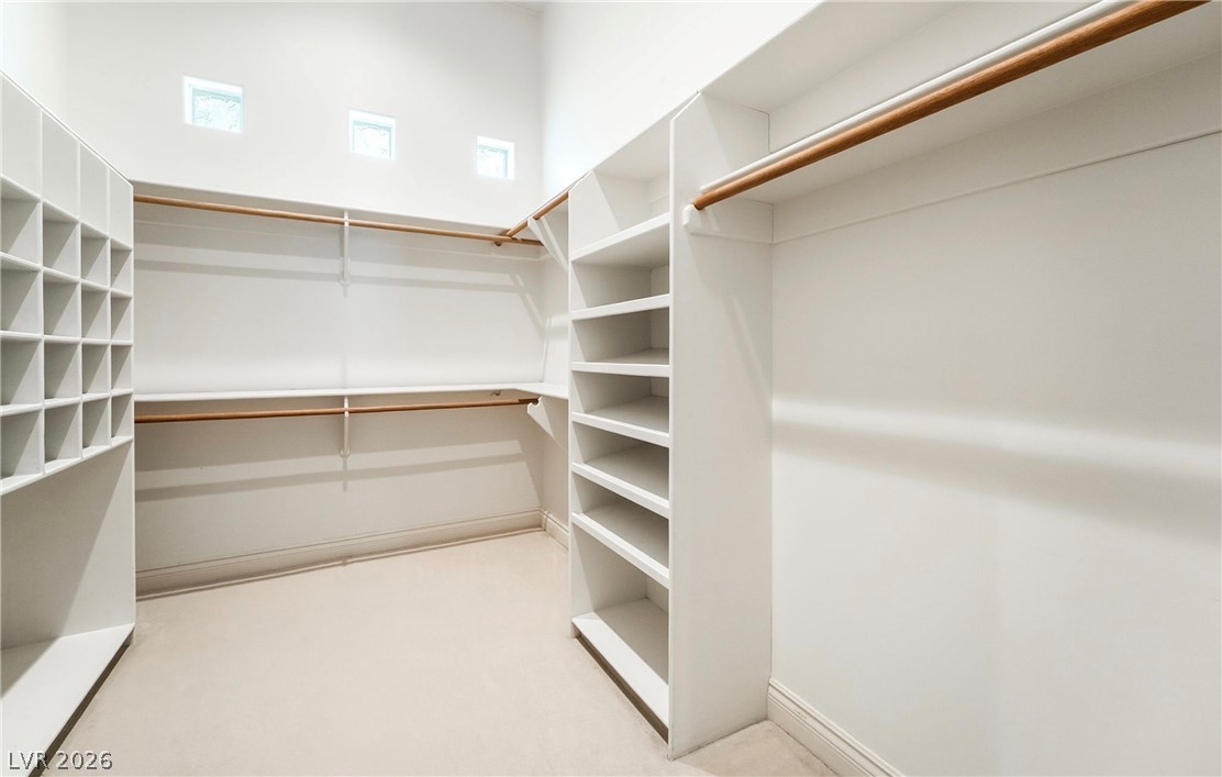 2202 Chatsworth Court Property Photo 24